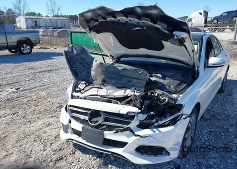 2016 Mercedes-Benz C 300 4Matic from USA, damaged, VIN 55SWF4KB4GU175151